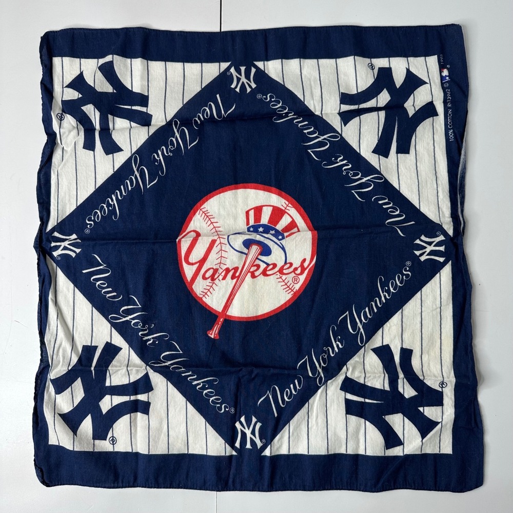 Vtg 90s New York Yankees MLB Bandana Pinstripe Cotton Baseball Handkerchief 1995